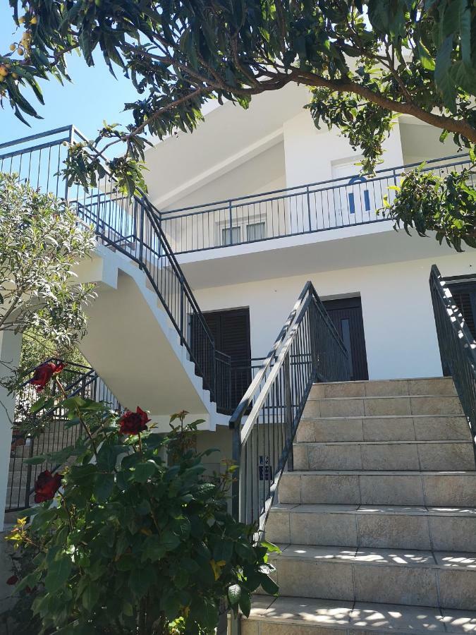 Apartman Sissy Primošten المظهر الخارجي الصورة